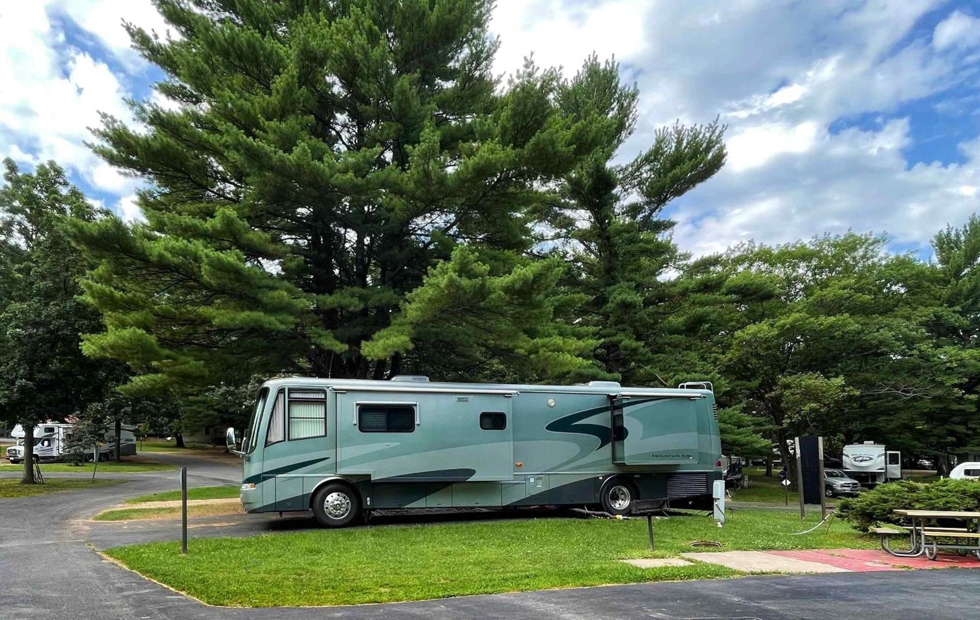 Yogi Bear'S Jellystone Park Camp-Resort Wisconsin Dells Lake Delton Exterior foto